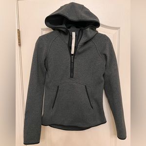 Lululemon Scuba Half-Zip Hoodie. Size 4